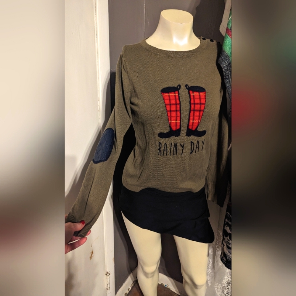 Talbots Olive Green sweater rain day boots plaid art graphic button patch large